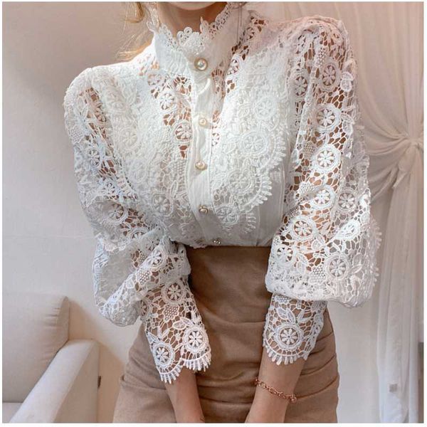 women's t-shirt 2021 spring autumn french loose chic buttons lace hollow flower stitching long-sleeved female stand-up collar shirt, White
women's t-shirt 2021 spring autumn french loose chic buttons lace hollow flower stitching long-sleeved female stand-up collar shirt, White
