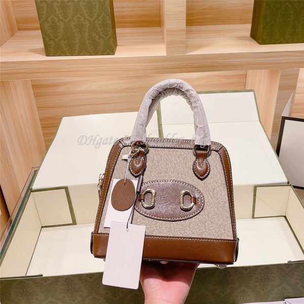 luxury famous 1955 series shell one-shoulder cross-body bag fashion double letter decoration handbag mental horsebit cross body
luxury famous 1955 series shell one-shoulder cross-body bag fashion double letter decoration handbag mental horsebit cross body