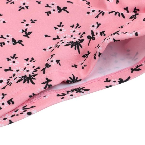 women's 2pcs bathing suit, short sleeve floral print tie knot front crop + bikini shorts set swimsuit swimwear, White;black
women's 2pcs bathing suit, short sleeve floral print tie knot front crop + bikini shorts set swimsuit swimwear, White;black