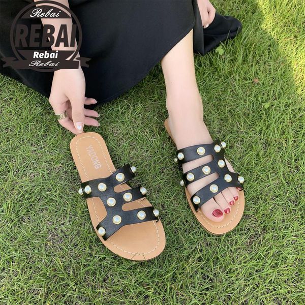 casual women's slippers pure color simple and versatile personality upper design pearl embellishment fashion, Black
casual women's slippers pure color simple and versatile personality upper design pearl embellishment fashion, Black