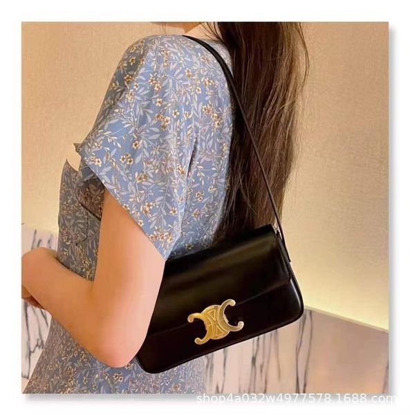 lisa same 2021 new trendy square box tofu messenger bag single shoulder armpit bag
lisa same 2021 new trendy square box tofu messenger bag single shoulder armpit bag