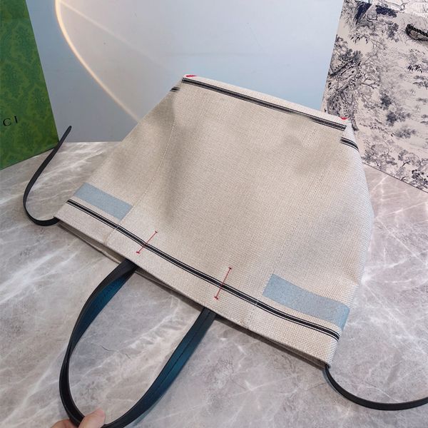 tote handbag designer bag shoulder bags ladies handbags totes crossbody genuine leather luxury different styles evening party with the origi 
tote handbag designer bag shoulder bags ladies handbags totes crossbody genuine leather luxury different styles evening party with the origi