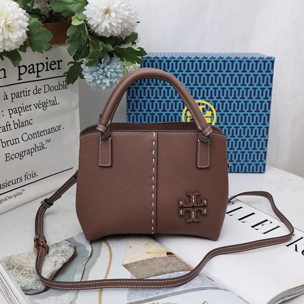 #100 louis vutton bag designers women messenger travel bag classic style fashion shoulder bags lady totes speedy handbags with key lock
#100 louis vutton bag designers women messenger travel bag classic style fashion shoulder bags lady totes speedy handbags with key lock