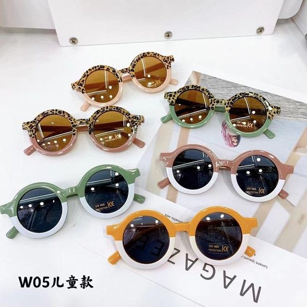 hair accessories 2021 children's sunglasses fashion round frame leopard print color matching personalized for boys and girls, Slivery;white
hair accessories 2021 children's sunglasses fashion round frame leopard print color matching personalized for boys and girls, Slivery;white