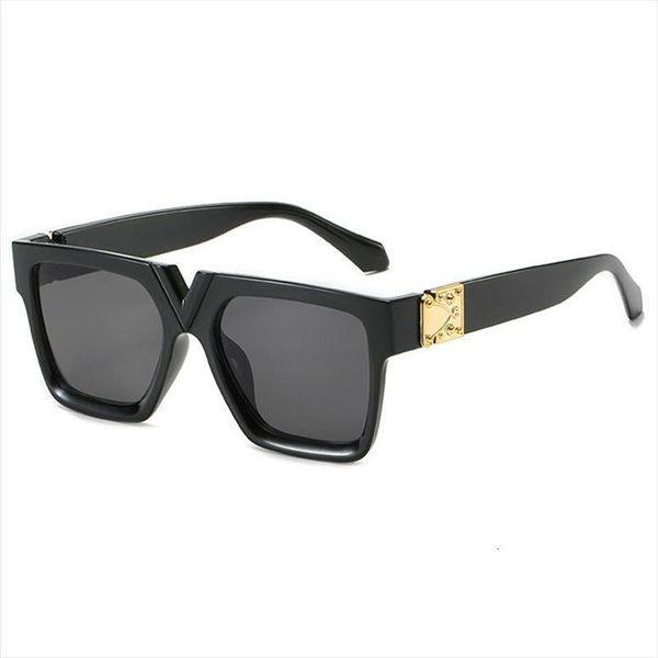 square sunglasses women big frame glasses with metal decoration fashion ladies sun uv400, White;black
square sunglasses women big frame glasses with metal decoration fashion ladies sun uv400, White;black