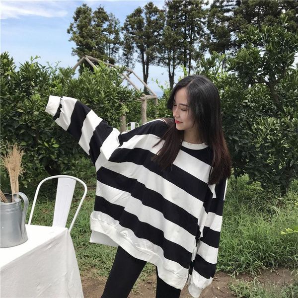 women's t-shirt spring and summer 2021 harajuku style long loose large striped sleeve female korean student thin sweater, White
women's t-shirt spring and summer 2021 harajuku style long loose large striped sleeve female korean student thin sweater, White