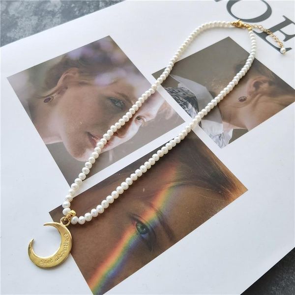 chokers fashion simple the moon pendant natural freshwater pearl elegant short necklaces for women, Golden;silver
chokers fashion simple the moon pendant natural freshwater pearl elegant short necklaces for women, Golden;silver
