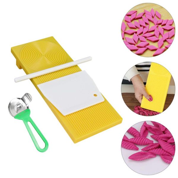 dishes & plates 4pcs household garganelli board practical pasta gnocchi tools 
dishes & plates 4pcs household garganelli board practical pasta gnocchi tools