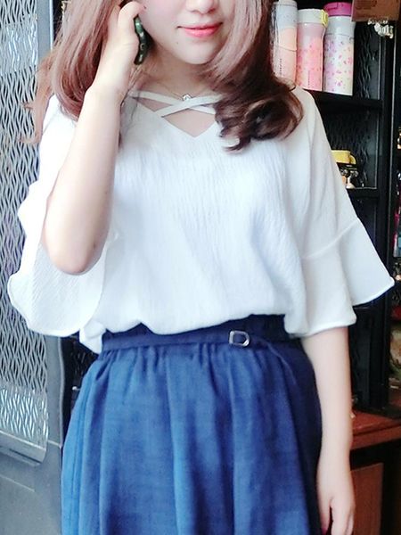 women's blouses & shirts korean short-sleeved chiffon shirt female summer 2021 spring speaker sleeve solid color blouse, White
women's blouses & shirts korean short-sleeved chiffon shirt female summer 2021 spring speaker sleeve solid color blouse, White