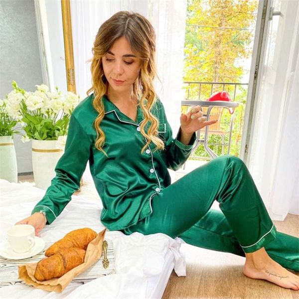 2 pieces faux silk satin pajamas set autumn women silky skin friendly nightwear simple comfortable home long sleeve clothes 210928, Black;red
2 pieces faux silk satin pajamas set autumn women silky skin friendly nightwear simple comfortable home long sleeve clothes 210928, Black;red