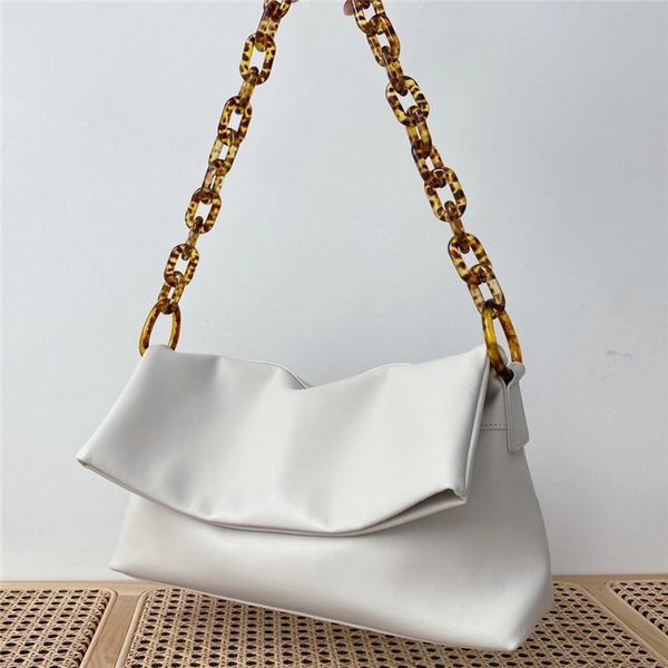 autumn and winter 2021 new leather women s bag korean version square envelope bag large capacity single shoulder diagonal span resin chain
autumn and winter 2021 new leather women s bag korean version square envelope bag large capacity single shoulder diagonal span resin chain