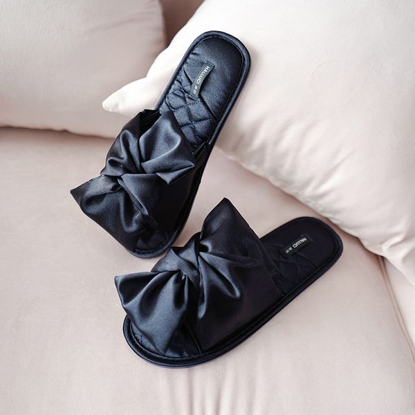 new summer home furnishing bowknot fabric slippers imitation silk indoor slippers home non-slip soft bottom, Black
new summer home furnishing bowknot fabric slippers imitation silk indoor slippers home non-slip soft bottom, Black