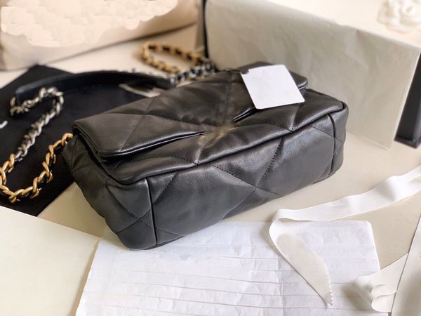 designer bags classic mini flap bag vintage messenger multi pochette lambskin 7 colors 25c crossbody shoulder
designer bags classic mini flap bag vintage messenger multi pochette lambskin 7 colors 25c crossbody shoulder