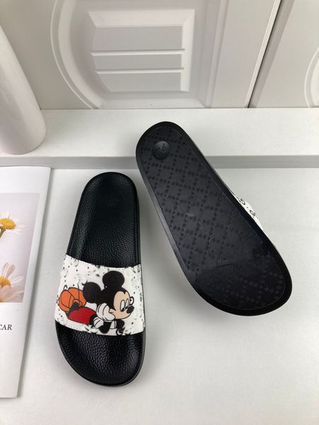 stylish men and women slippers casual beach outdoor portable with designer size 35-45 850043, Black
stylish men and women slippers casual beach outdoor portable with designer size 35-45 850043, Black