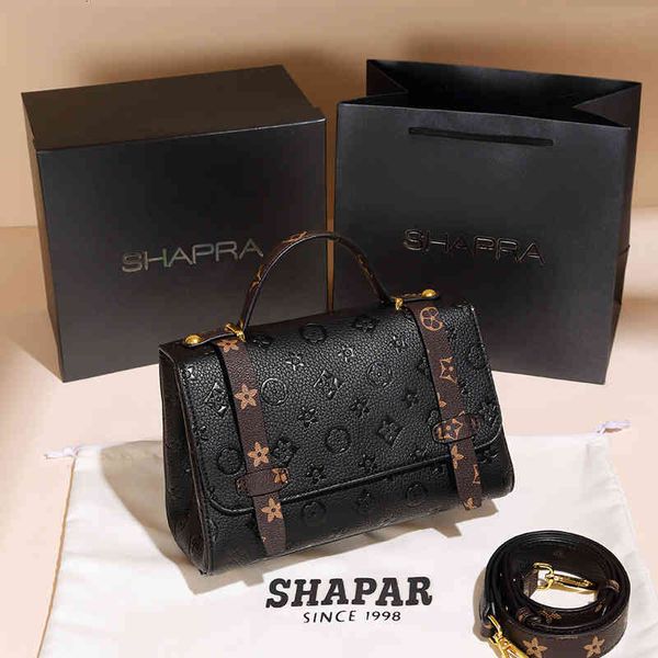 small square bag female 2021 autumn and winter old flower diagonal black fashion foreign style one shoulder portable cambridge, Black;red
small square bag female 2021 autumn and winter old flower diagonal black fashion foreign style one shoulder portable cambridge, Black;red