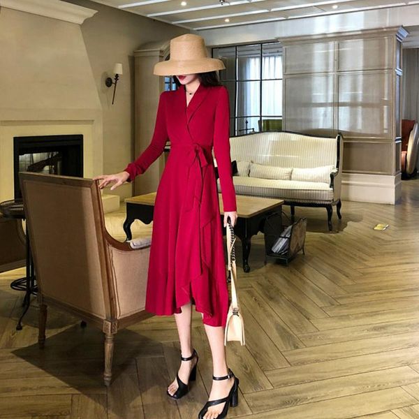 casual dresses autumn elegant red dress 2021 women's ruffles long sleeve bandage maxi v-neck asymmetrical party femme, Black;gray
casual dresses autumn elegant red dress 2021 women's ruffles long sleeve bandage maxi v-neck asymmetrical party femme, Black;gray