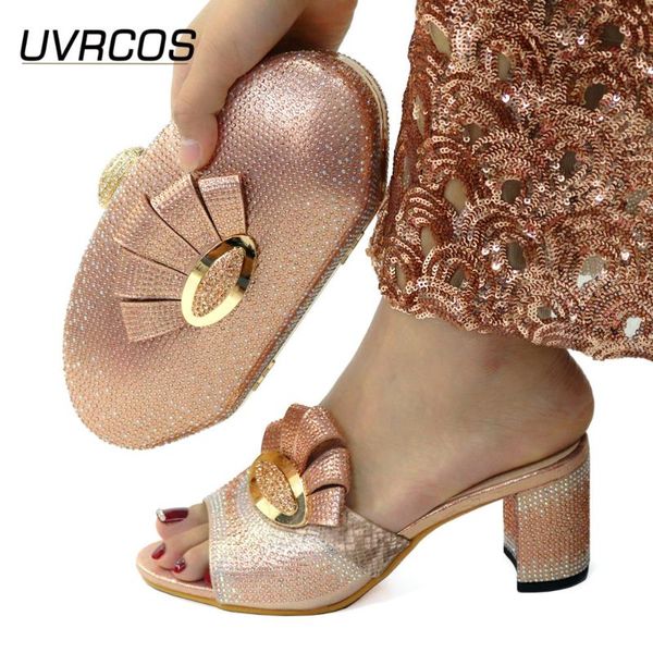 dress shoes italian design nigerian 2021 est fashion champagne color patforn women and bag set decorated with diamond decoration, Black
dress shoes italian design nigerian 2021 est fashion champagne color patforn women and bag set decorated with diamond decoration, Black