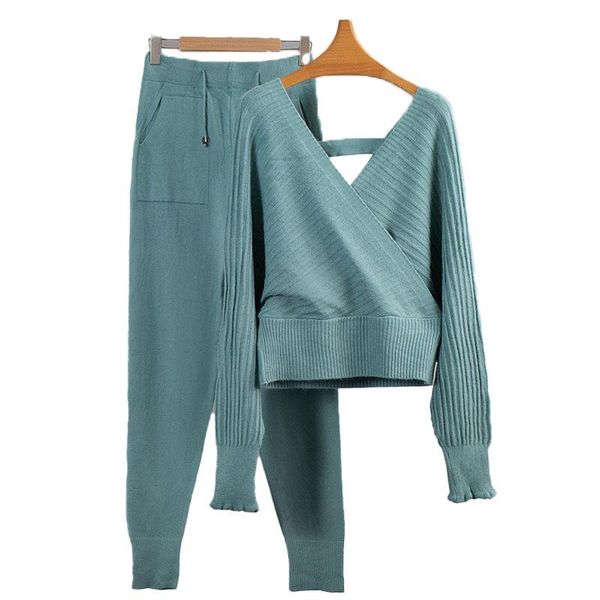 women's pants & capris zhenbaili za 2022 spring women + v neck pullver long sleeve fashion outfit jumper knitted sweater f, Black;white 
women's pants & capris zhenbaili za 2022 spring women + v neck pullver long sleeve fashion outfit jumper knitted sweater f, Black;white