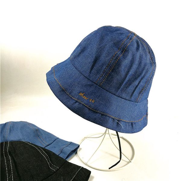 couple round new denim fashion fisherman's men's and women's hats in spring
couple round new denim fashion fisherman's men's and women's hats in spring