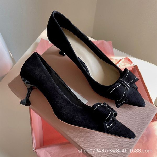 dress shoes leather pointed shallow mouth high heels thin heel 2022 autumn women's shoes, Black
dress shoes leather pointed shallow mouth high heels thin heel 2022 autumn women's shoes, Black