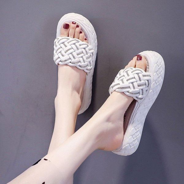 slippers shoes woman 2021 casual med pantofle platform luxury soft summer flat slides rubber pu fashion womens slipper, Black
slippers shoes woman 2021 casual med pantofle platform luxury soft summer flat slides rubber pu fashion womens slipper, Black