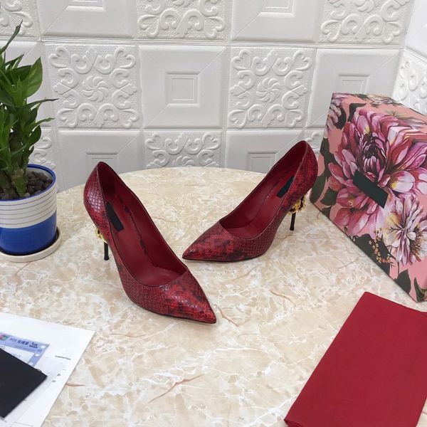 luxury high heel women shoes brand casual designer summer leather wedding party sandals, Red;white
luxury high heel women shoes brand casual designer summer leather wedding party sandals, Red;white