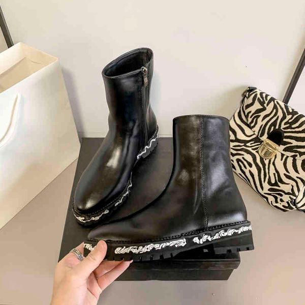 dress shoes designer women's ankle boots fashion letter printing leather metal zipper platform martin autumn outdoor, Black
dress shoes designer women's ankle boots fashion letter printing leather metal zipper platform martin autumn outdoor, Black