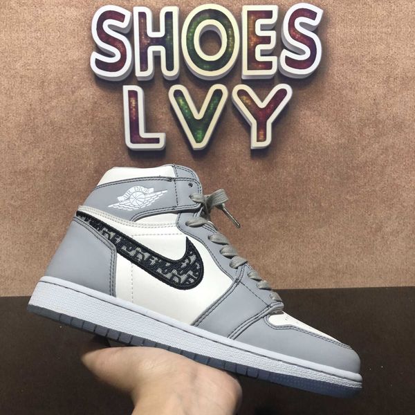 travis scotts x nike air jordan 1 high basketball shoes unc university blue chicago obsidian royal toe shattered men women sport sneaker wit
travis scotts x nike air jordan 1 high basketball shoes unc university blue chicago obsidian royal toe shattered men women sport sneaker wit