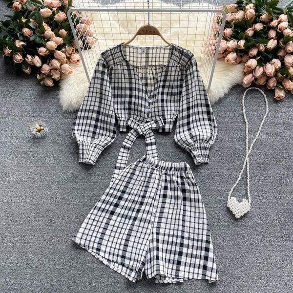 women's tracksuits tsxt women summer retro plaid v collar single breasted long sleeve shirt + short wide leg pants 2 pieces set, Gray
women's tracksuits tsxt women summer retro plaid v collar single breasted long sleeve shirt + short wide leg pants 2 pieces set, Gray