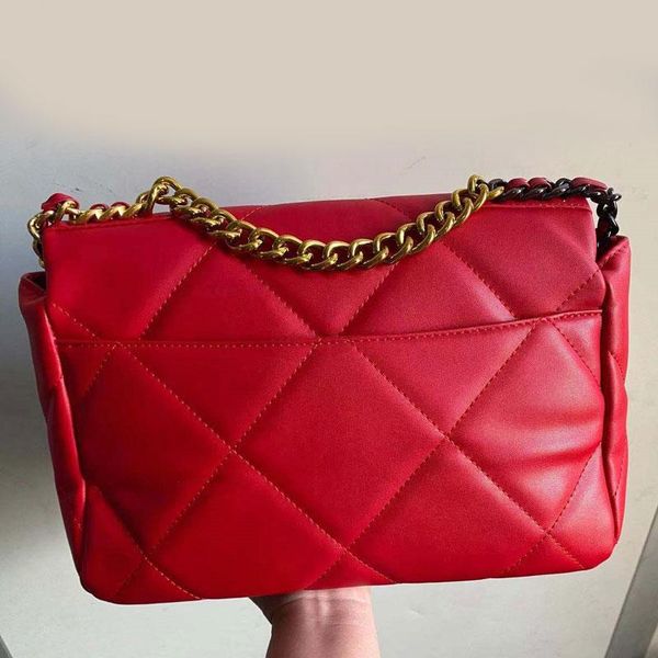 evening bags classic three-color metal mixed shoulder strap one noble lady handbag high-quality chain crossbody bag
evening bags classic three-color metal mixed shoulder strap one noble lady handbag high-quality chain crossbody bag
