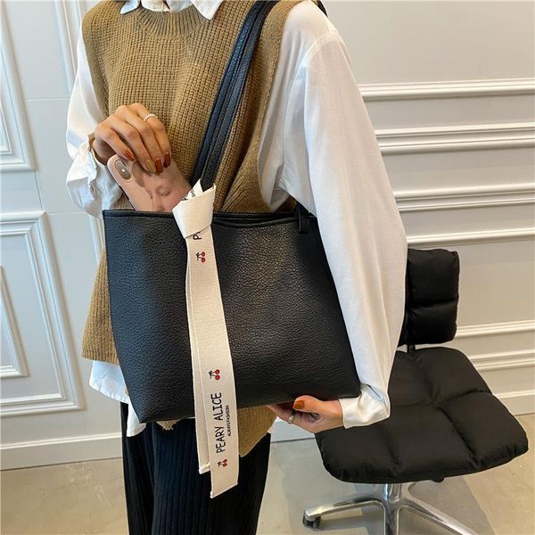 evening bags women female shoulder bag retro messenger handbags large capacity tote shopper sac a main
evening bags women female shoulder bag retro messenger handbags large capacity tote shopper sac a main