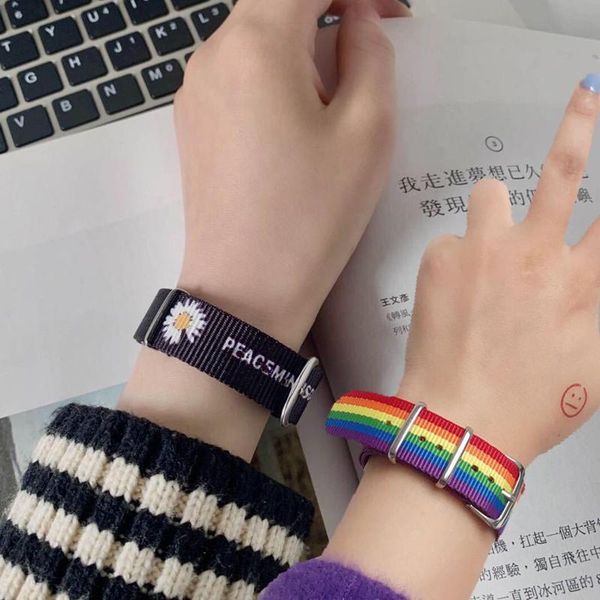 charm bracelets rainbow daisy strap couple bracelet for lovers women men wristband friends bff bangle fashion jewelry, Golden;silver
charm bracelets rainbow daisy strap couple bracelet for lovers women men wristband friends bff bangle fashion jewelry, Golden;silver