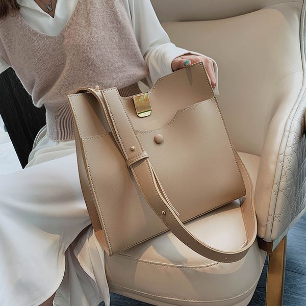 womens shoulder bags pu leather fashion simple crossbody bags for women womens handbag female totes child package women bag l
womens shoulder bags pu leather fashion simple crossbody bags for women womens handbag female totes child package women bag l