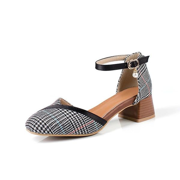 fashion women's shoes in the spring and summer 2021 product with party 30-43 size code cingulate hollow sandals, Black
fashion women's shoes in the spring and summer 2021 product with party 30-43 size code cingulate hollow sandals, Black