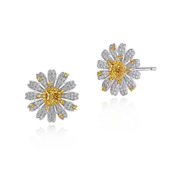stud s925 sterling silver small daisy earrings female diamond-studded light luxury all-match zircon flower design, Golden;silver
stud s925 sterling silver small daisy earrings female diamond-studded light luxury all-match zircon flower design, Golden;silver
