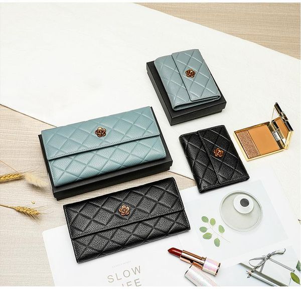 wallets fashion retro gold flower embellishment women's long wallet 2021 light practical multi-functional nice leather purse ddy08, Red;black
wallets fashion retro gold flower embellishment women's long wallet 2021 light practical multi-functional nice leather purse ddy08, Red;black