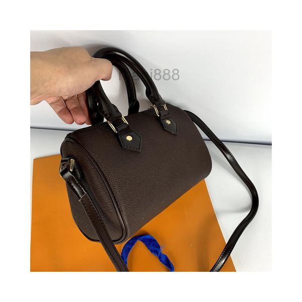 30cm fashion lady bag leather handbags shoulder bag crossbody bags for women handbag female purse
30cm fashion lady bag leather handbags shoulder bag crossbody bags for women handbag female purse
