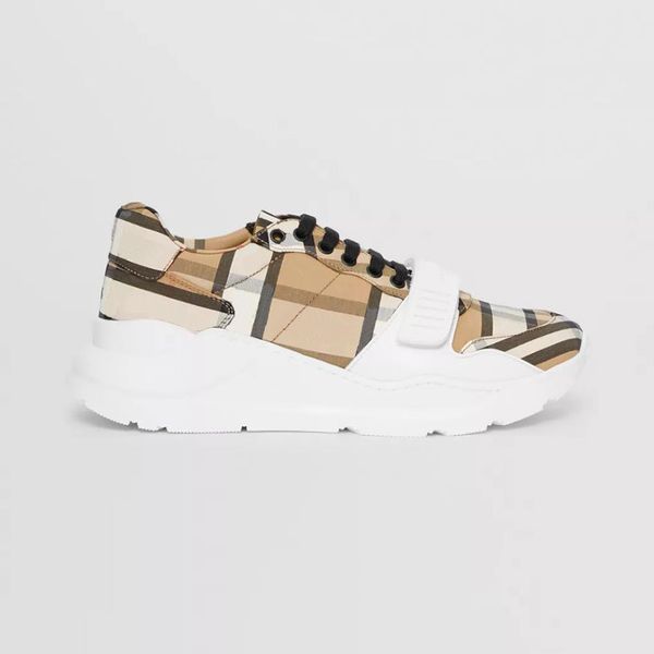 2022 desinger sneakers sneakers designer trainers women man casual shoes real leather ace slides  slippers sandals boots 16, Black
2022 desinger sneakers sneakers designer trainers women man casual shoes real leather ace slides  slippers sandals boots 16, Black