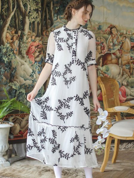 casual dresses spring summer women vintage elegant white luxury embroidery mori girl sweet long women's clothing chiffon midi vpxr, Black;gray 
casual dresses spring summer women vintage elegant white luxury embroidery mori girl sweet long women's clothing chiffon midi vpxr, Black;gray