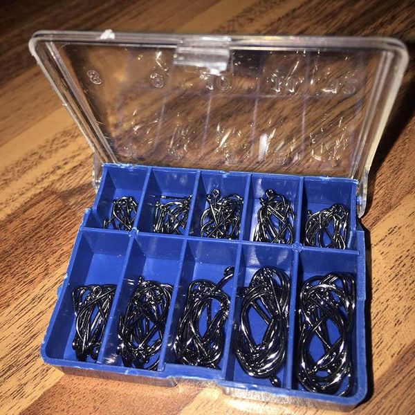 fishing hooks durable 1 set 100 pcs 10 sizes black silver hook with hole carp gear tackle carry box
fishing hooks durable 1 set 100 pcs 10 sizes black silver hook with hole carp gear tackle carry box