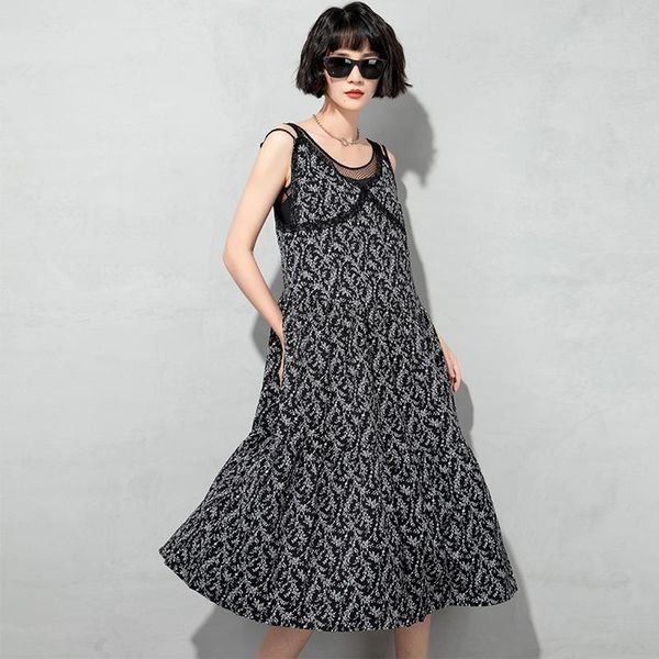 casual dresses 2021 summer chic mesh patchwork print european american ins big size woman dress fashion tide strap vestidos, Black;gray
casual dresses 2021 summer chic mesh patchwork print european american ins big size woman dress fashion tide strap vestidos, Black;gray
