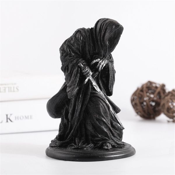 special price lord rings, statue of witch king around the ring, hand-made resin ornament model
special price lord rings, statue of witch king around the ring, hand-made resin ornament model