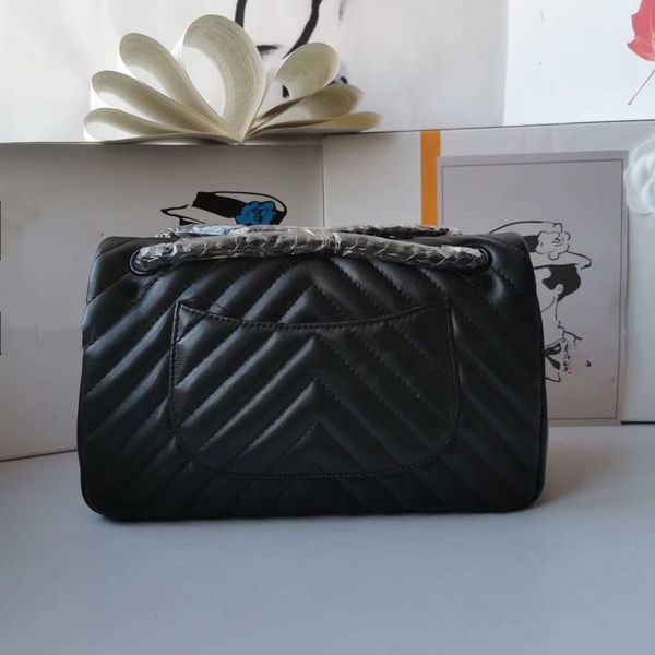 ladies black calfskin caviar classic handbags bag diamond quilted chains double genuine leather crossbody shoulder famous bags
ladies black calfskin caviar classic handbags bag diamond quilted chains double genuine leather crossbody shoulder famous bags