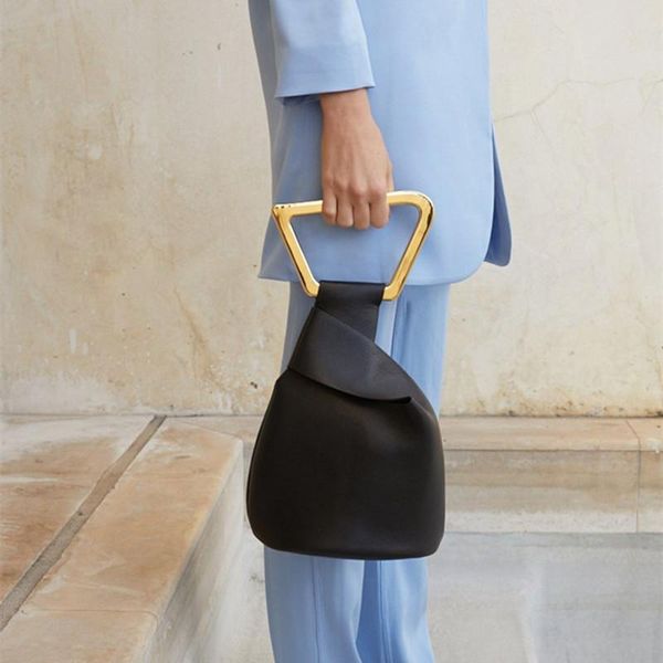 handbags leather bags solid bucket bag fashion acrylic hand for women 2021 bolsa feminina shoulder
handbags leather bags solid bucket bag fashion acrylic hand for women 2021 bolsa feminina shoulder