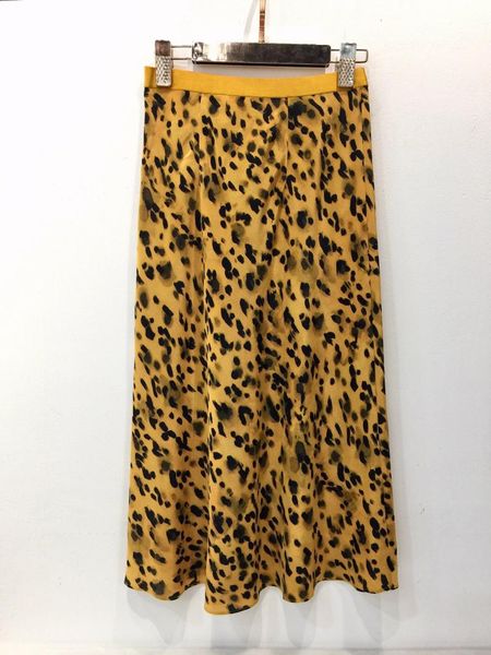 skirts 2021 spring 100% silk yellow leopard print elastic waist fishtail skirt, Black
skirts 2021 spring 100% silk yellow leopard print elastic waist fishtail skirt, Black