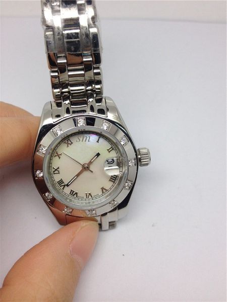 classic woman stainless steel watch automatic female clock fashion business watches 31mm silver face r78, Slivery;brown
classic woman stainless steel watch automatic female clock fashion business watches 31mm silver face r78, Slivery;brown