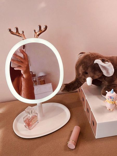 mirrors deskmakeup mirror with led light 90 degree rotation dressing table vanity cosmetic beauty tools
mirrors deskmakeup mirror with led light 90 degree rotation dressing table vanity cosmetic beauty tools