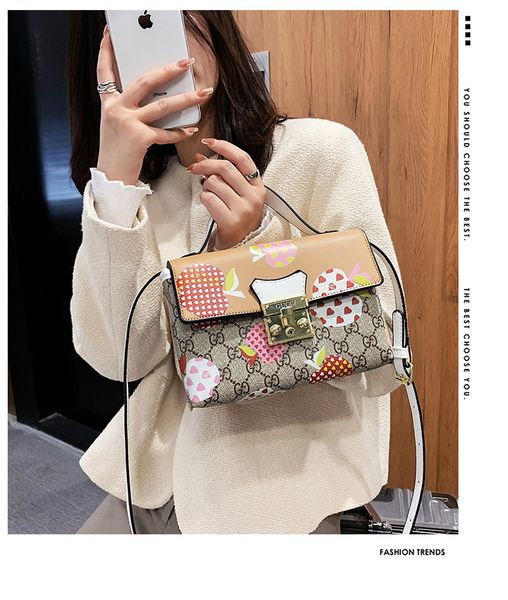 outlet online 70% off sale summer's small square bag 2021 new women's commuting shoulder contrast snake skin chain slanting
outlet online 70% off sale summer's small square bag 2021 new women's commuting shoulder contrast snake skin chain slanting