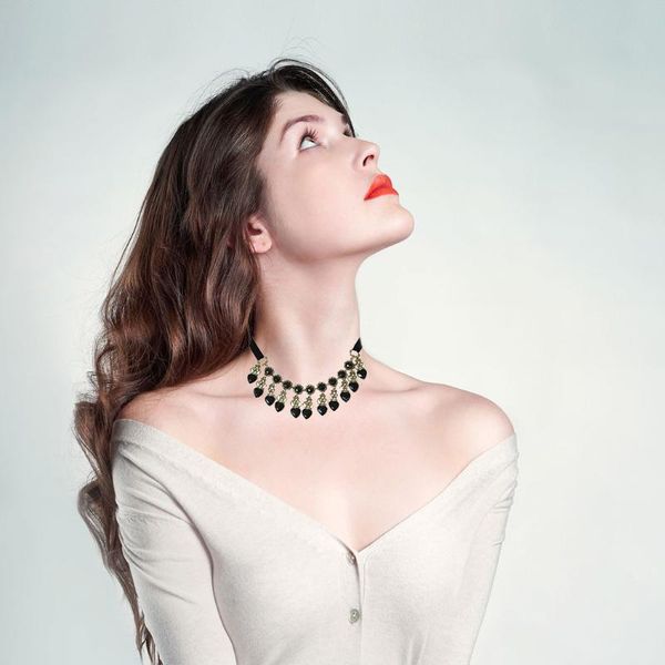chokers cosyoo 2021 creative vintage black necklace velvet choker women lace pendant necklaces clavicle chain jewelry gifts, Golden;silver
chokers cosyoo 2021 creative vintage black necklace velvet choker women lace pendant necklaces clavicle chain jewelry gifts, Golden;silver