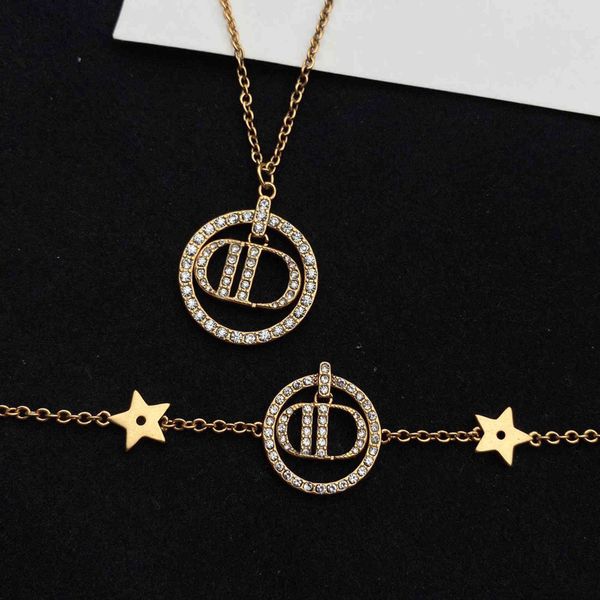 design jewelry family 2021 new net red diamond five pointed star letter bracelet necklace female, Silver
design jewelry family 2021 new net red diamond five pointed star letter bracelet necklace female, Silver